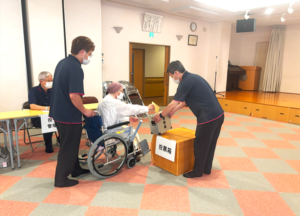不在者投票を行いました